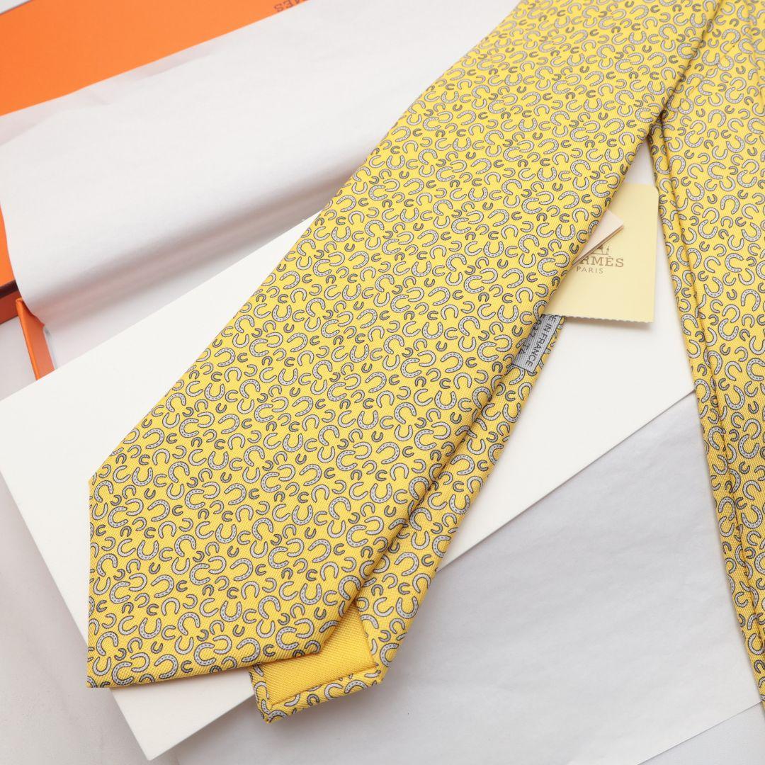 未使用 HERMES エルメス イエロー シルク ネクタイ 模様入り