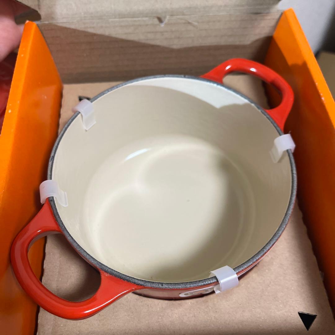 【新品未使用】ルクルーゼ ココットロンド 14 チェリーレッド レッド両手鍋