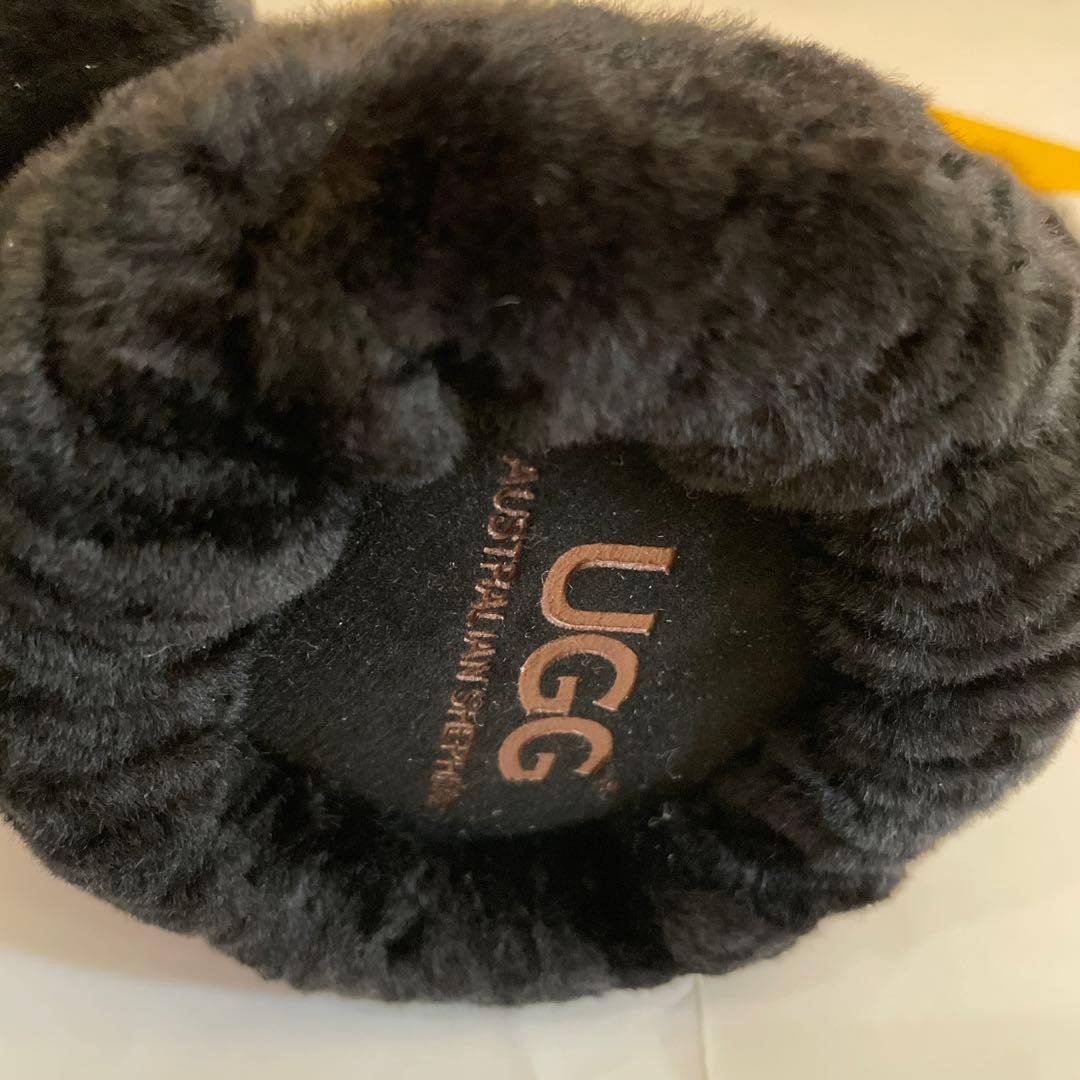 新品　アグ　UGG イヤーマフラー　イヤーマフ　黒　ブラック