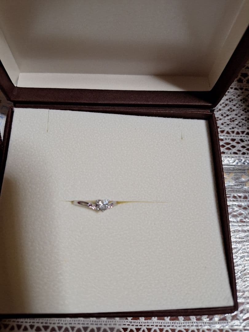 モリモリサマンサティアラの可愛いハートシェイプPt950ダイヤリング 9号