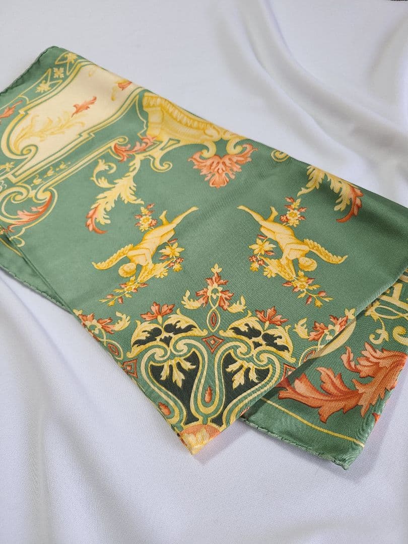 値下げ♪ETRO シルク スカーフ アラベスク柄 天使柄 イタリア製