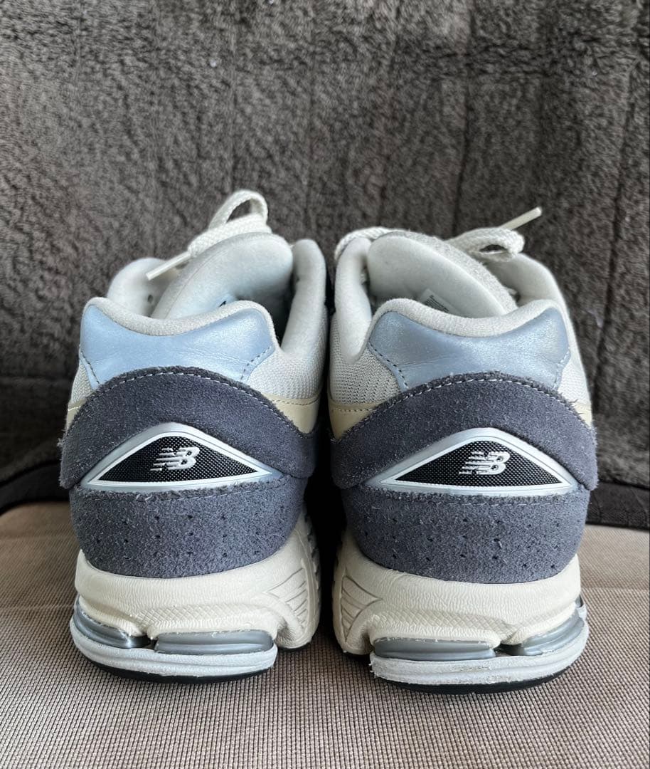 靴 NEW BALANCE M2002RSH