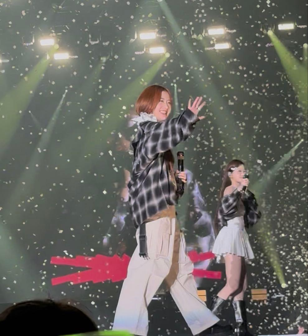 LE SSERAFIM ルセラフィム チェックシャツ XLサイズ ★トレカ付き★