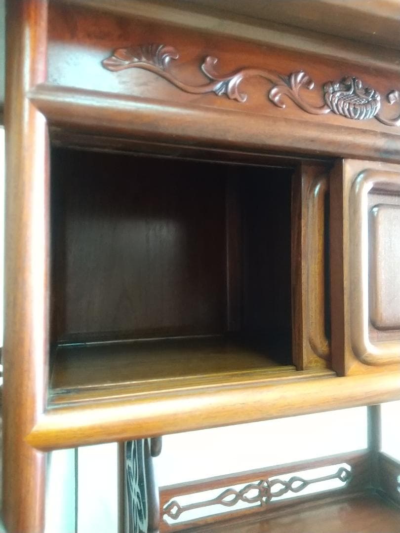 「新古品」飾棚（カリン本無垢材）