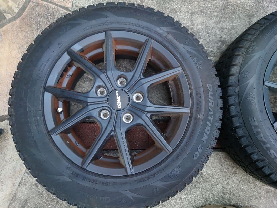 ノア　ヴォクシー　スタッドレスタイヤ　ホイール付き