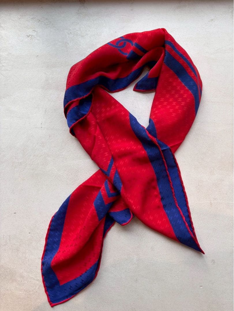 【極美品】CHANEL スカーフ カメリア ココマーク シルク100% タグ付き