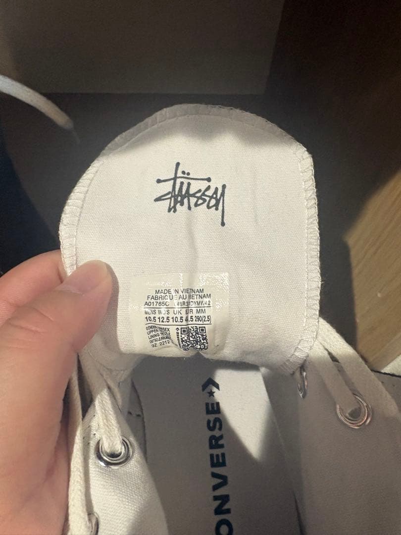 靴 stussy converse