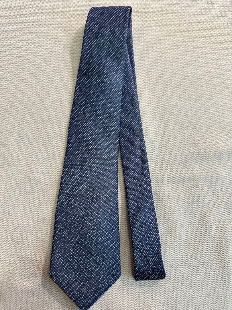 プラダ　ネイビー ネクタイ