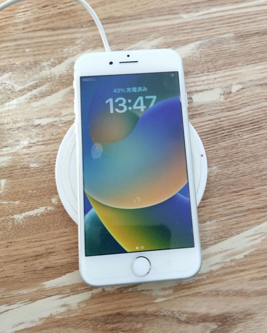 わ*ー様 iPhone8シルバー128GB SIMフリー 非純正バッテリー おま