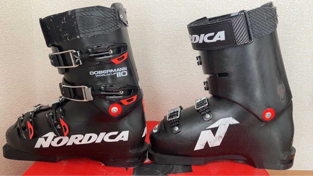 ノルディカ　スキーブーツ　メンズ