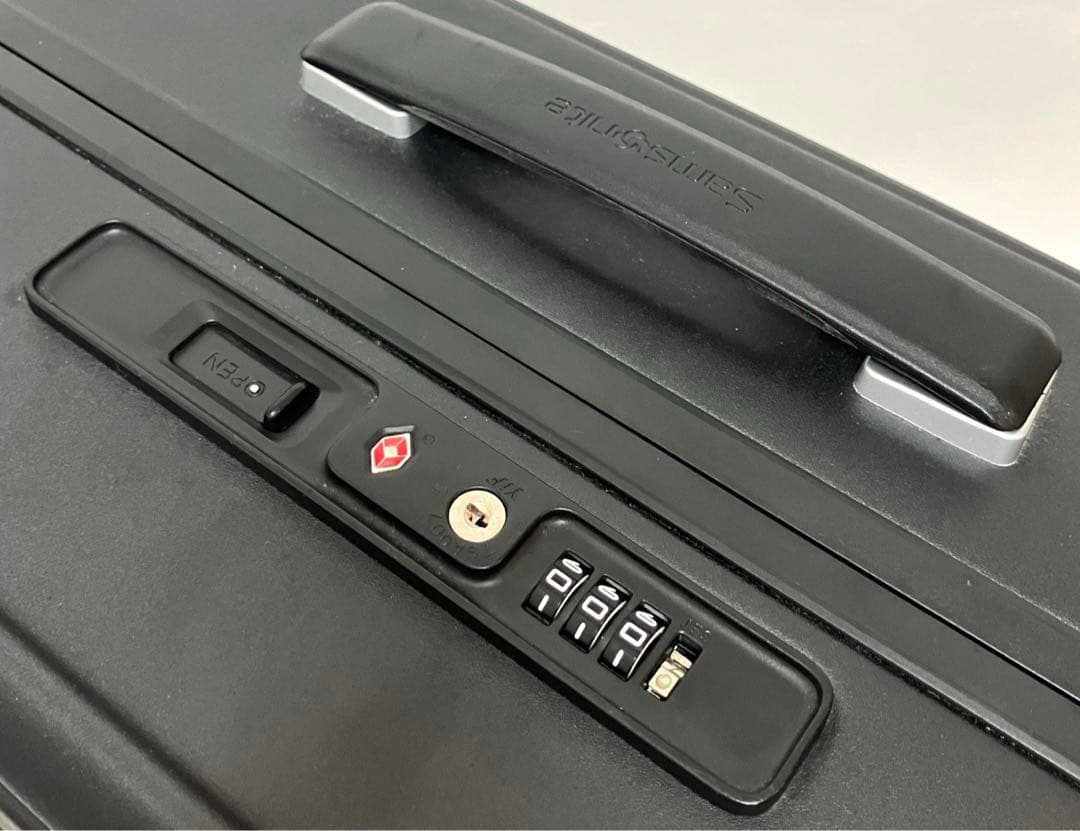 送料無料 サムソナイト LITE-Frame ライトフレーム スピナー55/20