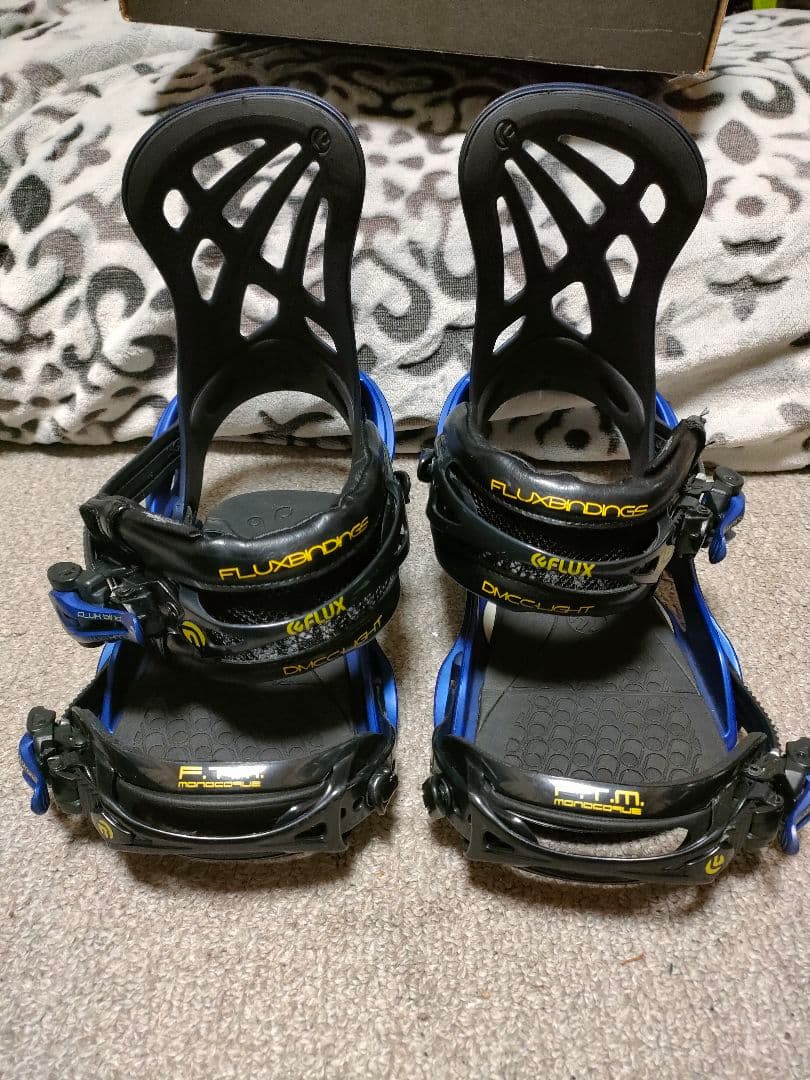 FLUX DS スノーボードビンディング 青/黒