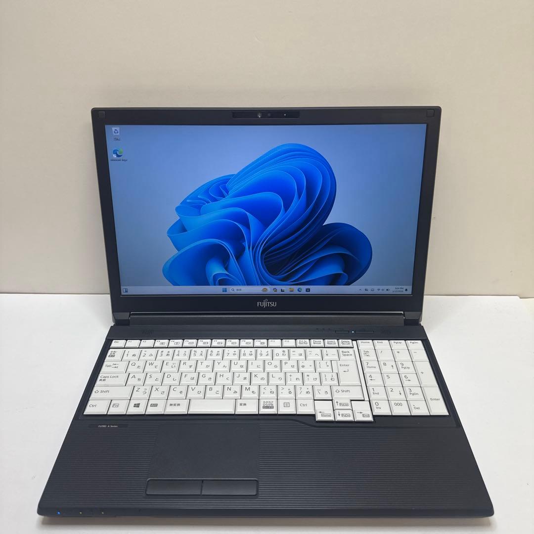 Fujitsu FUTRO A5511M /動作良好256GB