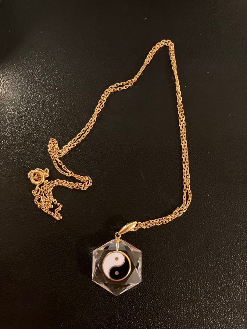 陰陽シンボル 六角形ペンダントネックレス