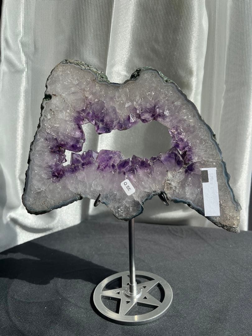 ブラジル産❣️天然石アメジストのプレート　置物　台座付きNO.020719