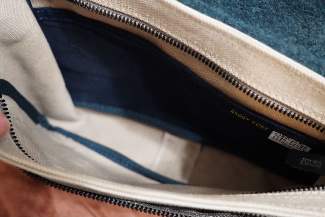 BAGGY PORT 本革 ボディバッグ レザー