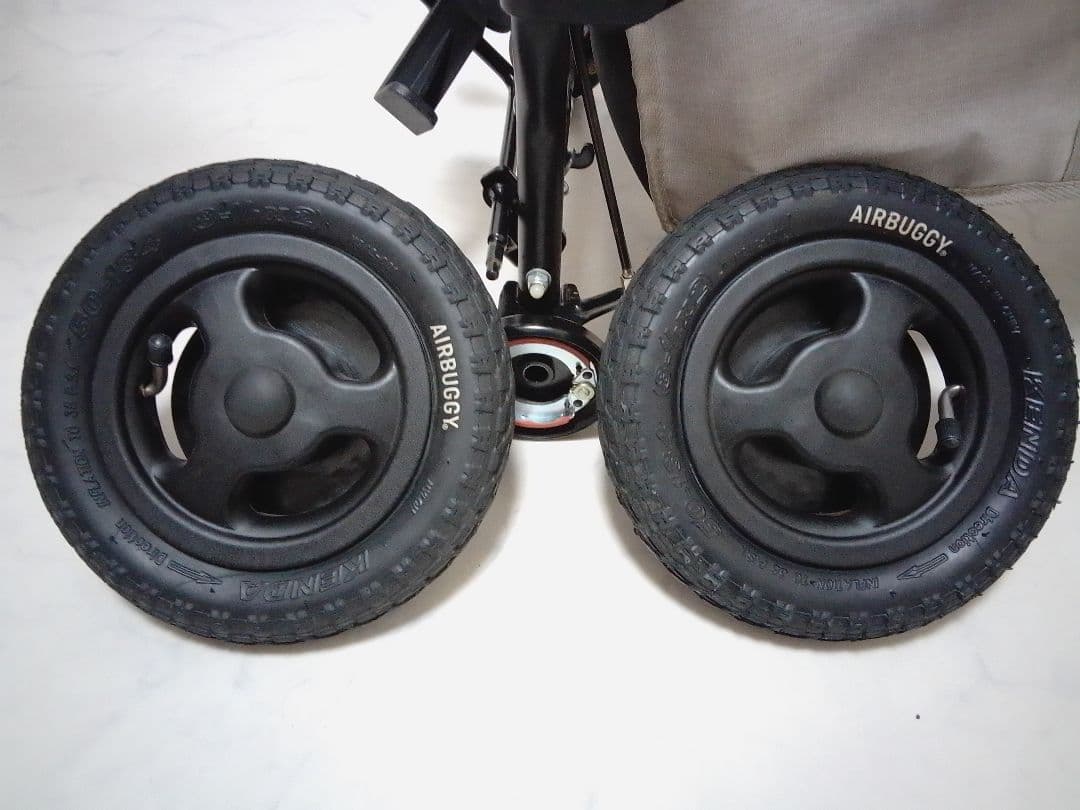 エアバギーココ プレミア ブレーキ付 ベージュ系 3輪ベビーカー