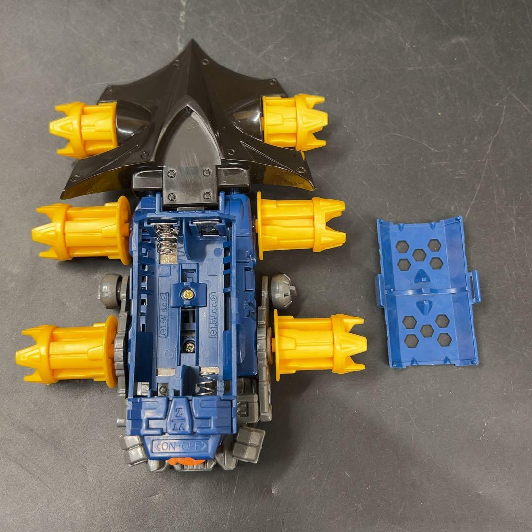 【動作品】クラッシュギア マッハヴィクトリー キングカイザー 当時物 2台