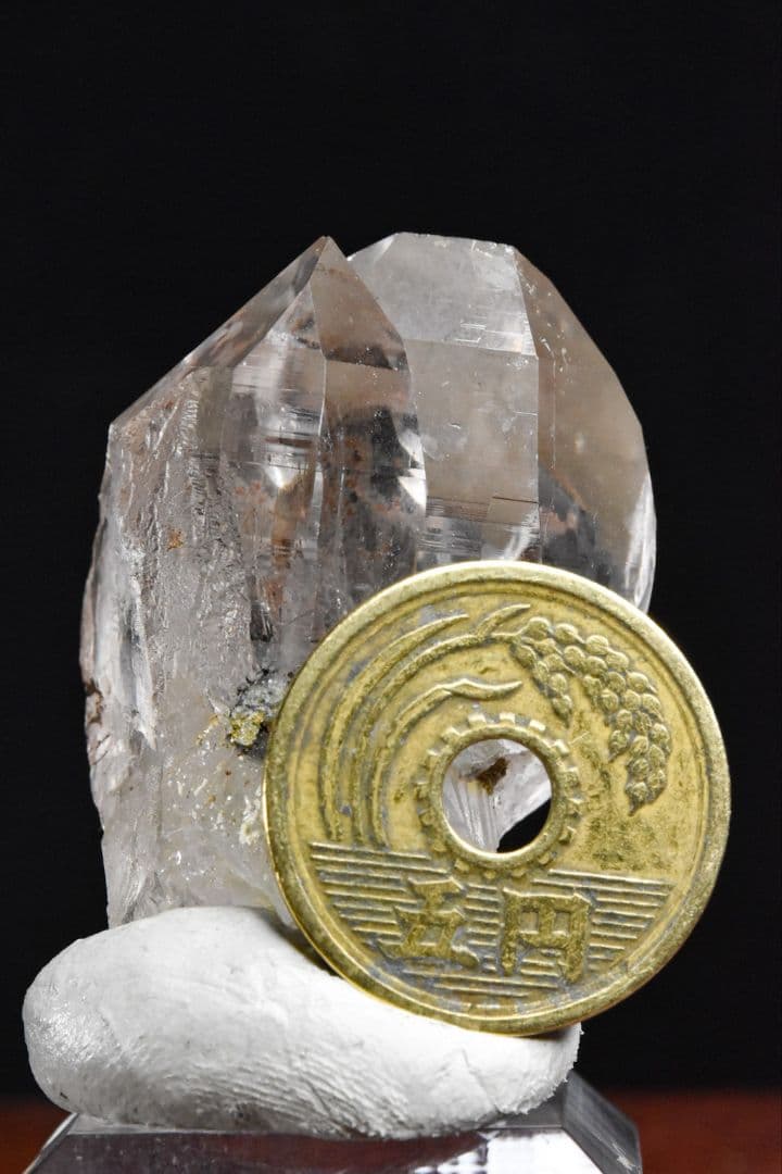 ガネーシュヒマール ヒンドゥン産 ライトスモーキーツインクォーツ