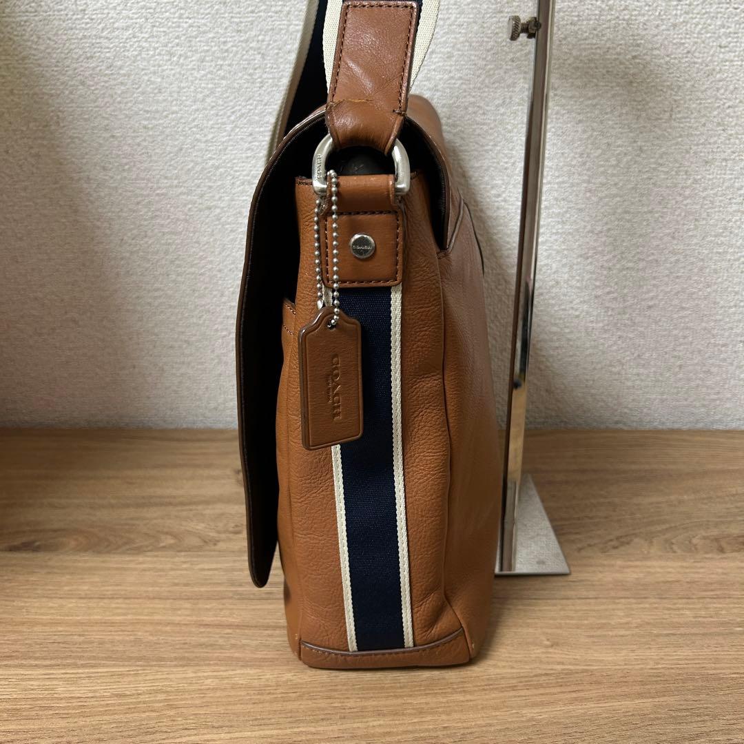 【美品】コーチ ショルダーバッグ ヘリテージ メッセンジャー ブラウン レザー