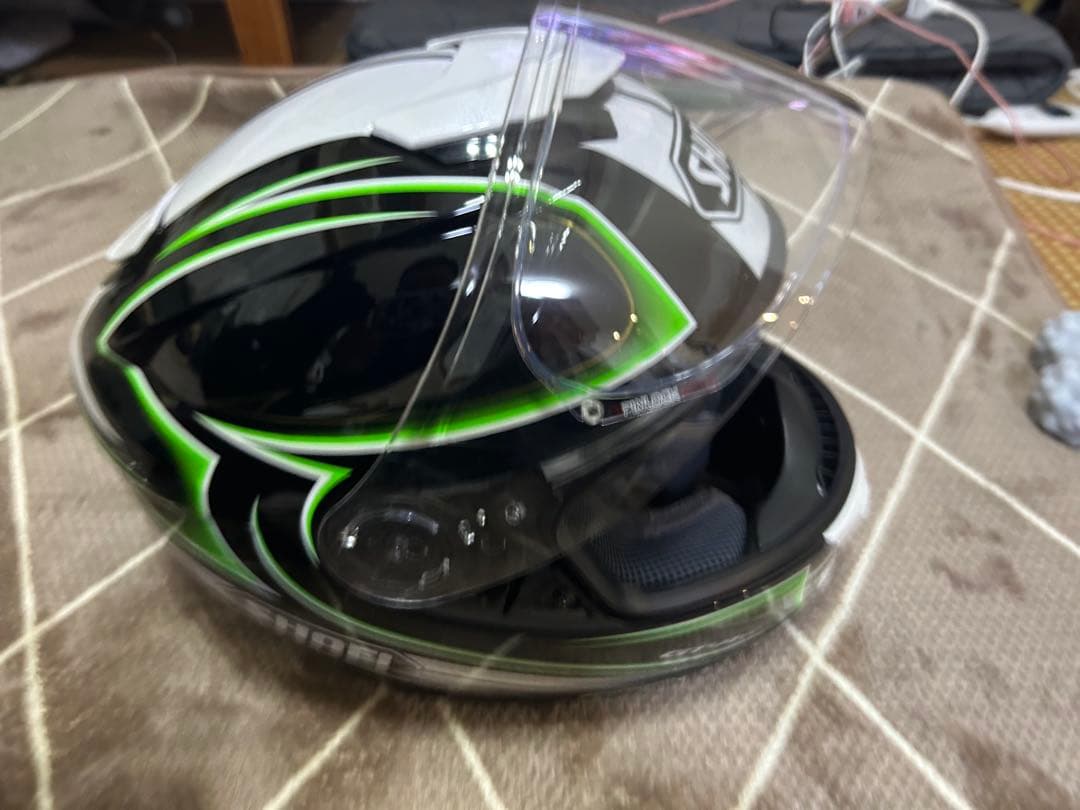 SHOEI フルフェイスヘルメット ホワイト・ブラック・グリーン