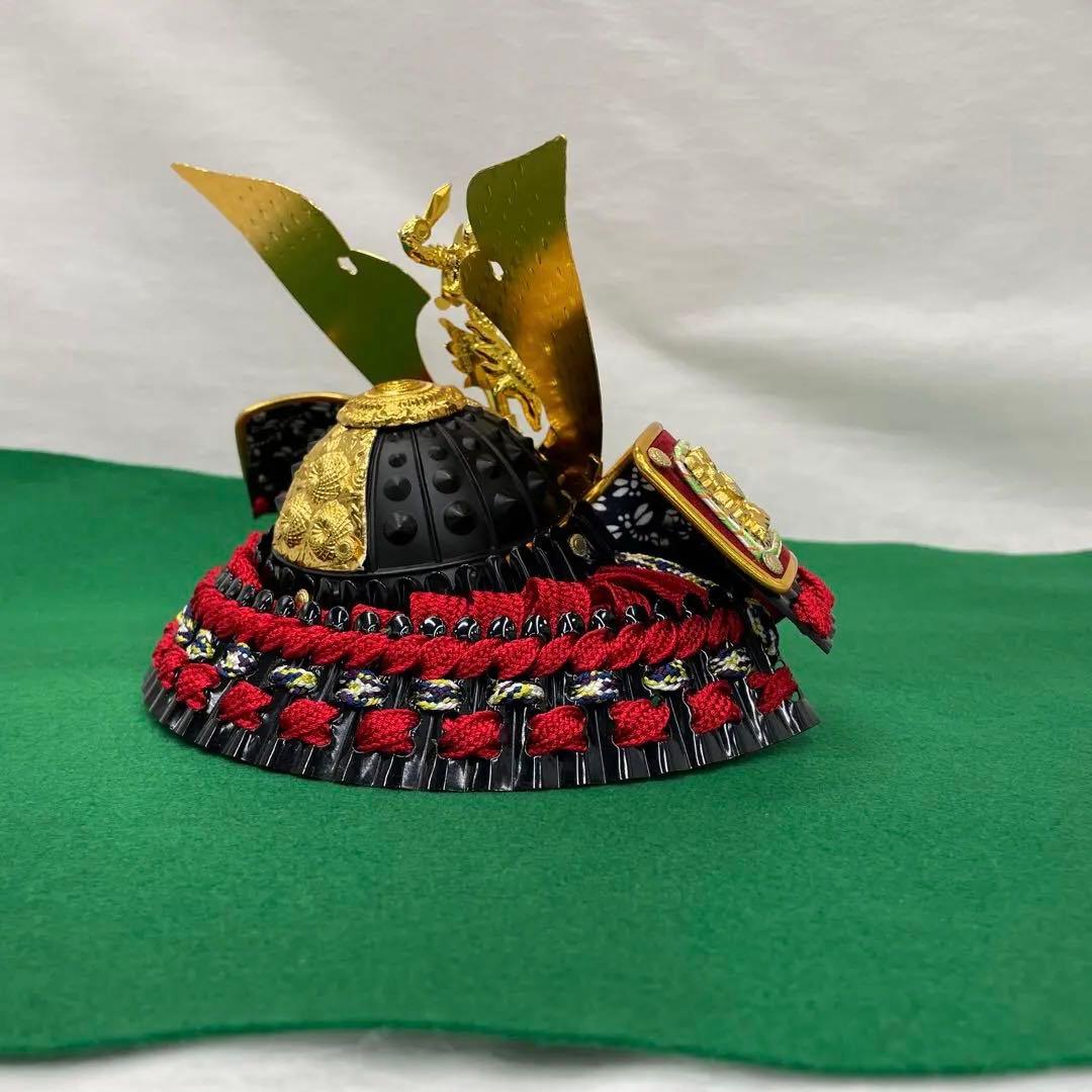 室内吊るし　ちりめん鯉のぼりと出世さ出世兜付き