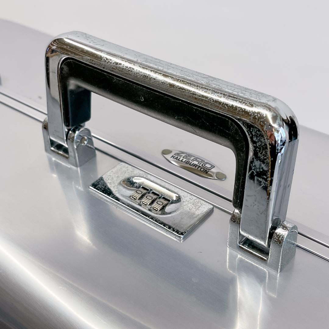 ゼロハリバートン アルミ キャリーケース