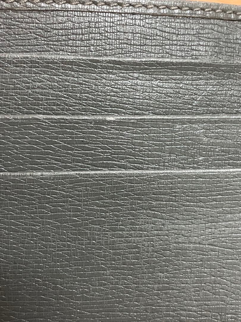 Gucci グレー 二つ折り財布