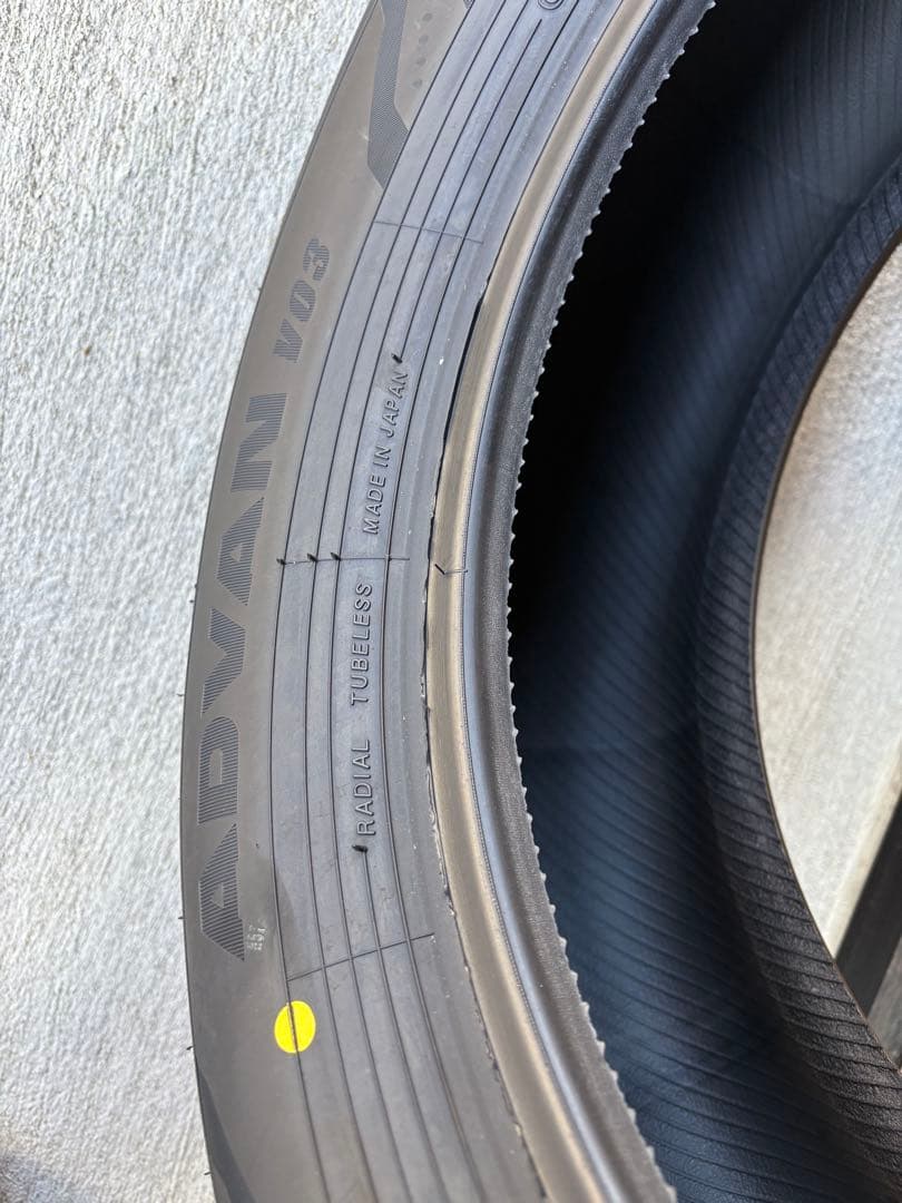 YOKOHAMA ADVAN V03 225/60R18 アルファード純正 4本