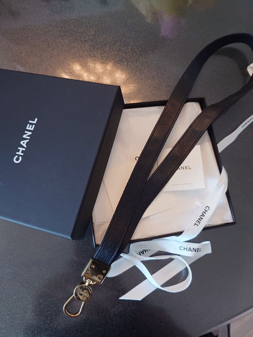 CHANEL　ネックストラップ