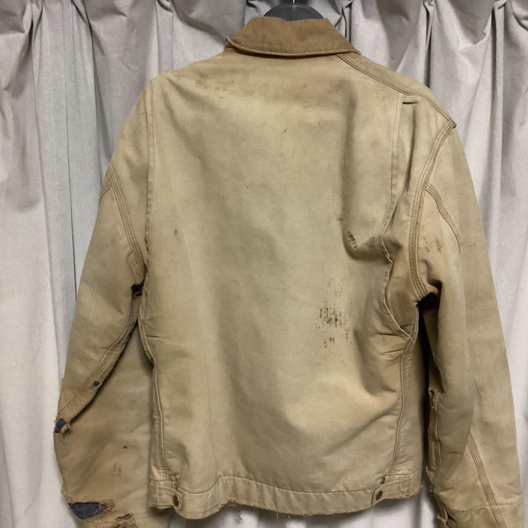 Carhartt ベージュジャケット