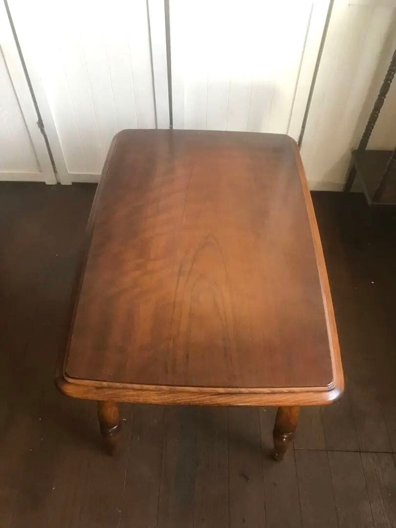 カリモク コロニアル　リビングテーブル