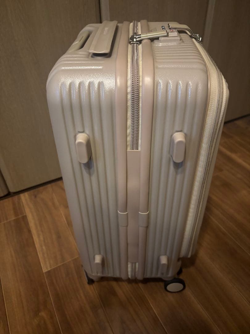 スーツケース イノベーター inv50 カフェラテ