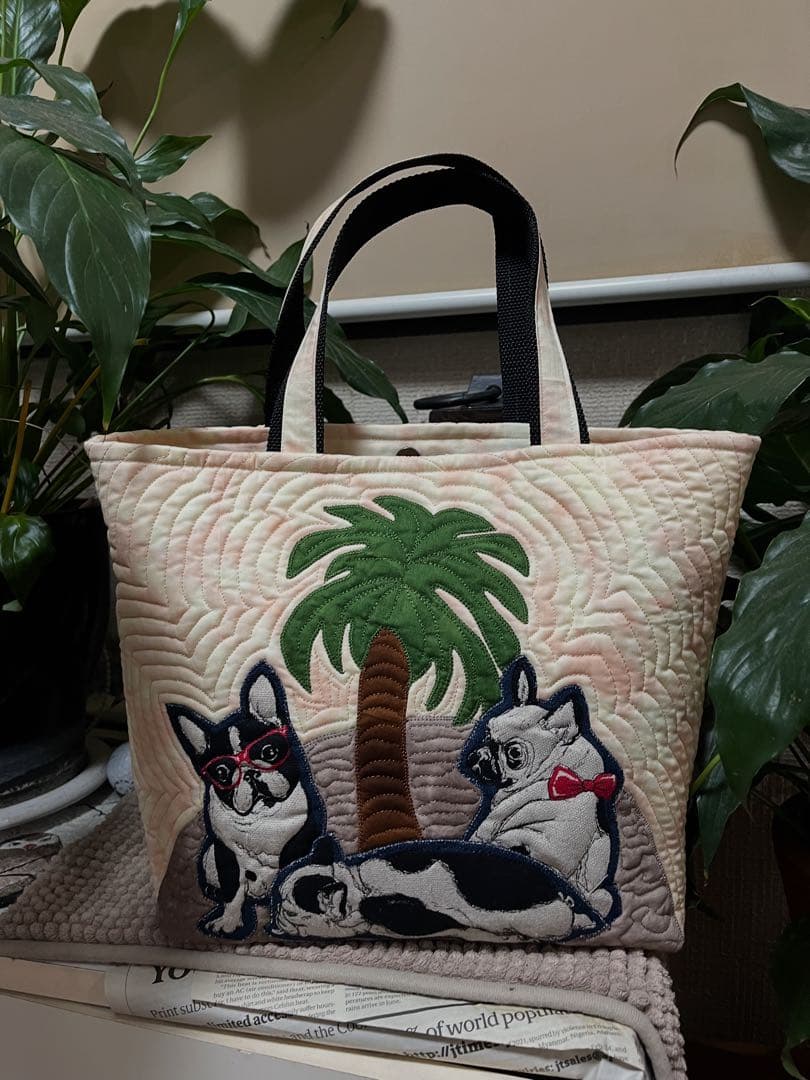 ハワイアンキルトバッグ　ハワイアンキルト　トートバッグ　イヌバッグ　ヤシの木