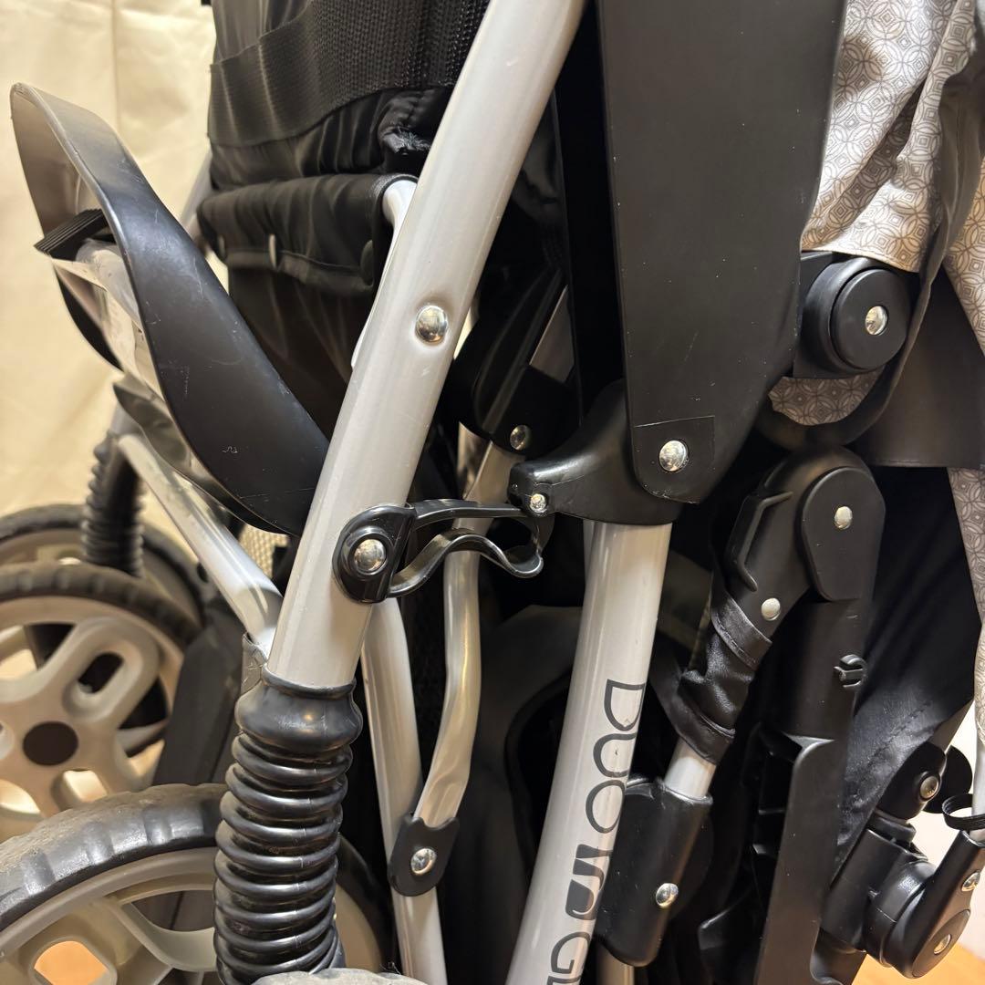 【2021年製】グレコ DuoGlider 二人乗りベビーカー 縦型 双子 年子