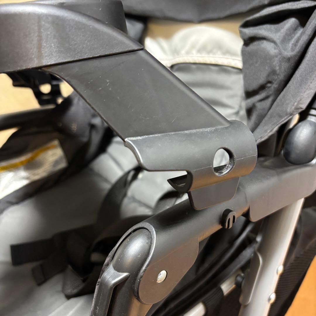 【2021年製】グレコ DuoGlider 二人乗りベビーカー 縦型 双子 年子