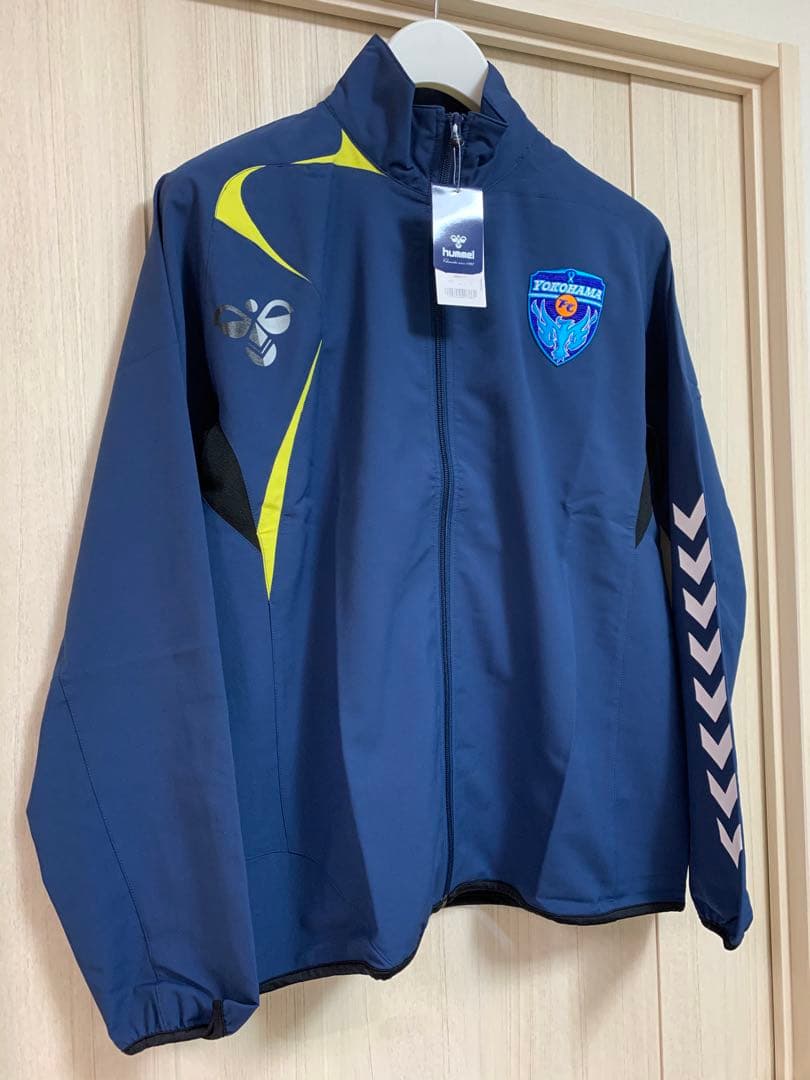 横浜FC hummel 選手仕様モデル新品未使用ゲームアップジャケッL