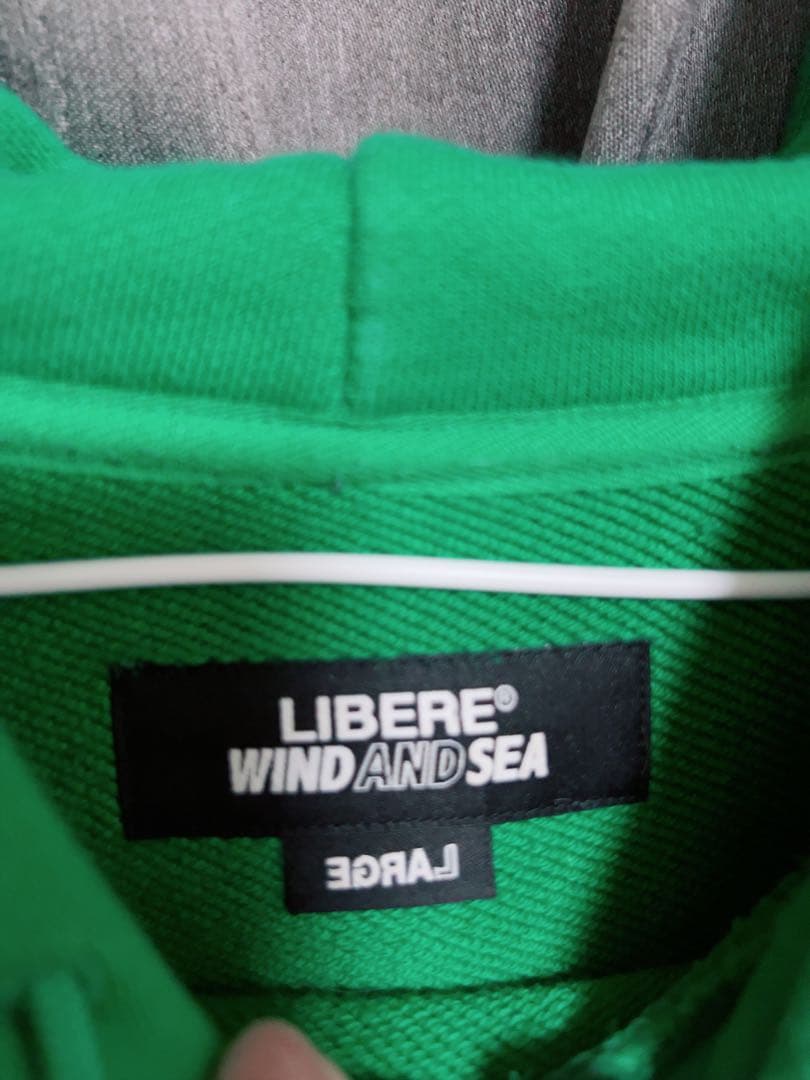 WIND AND SEA×LIBERE パーカー