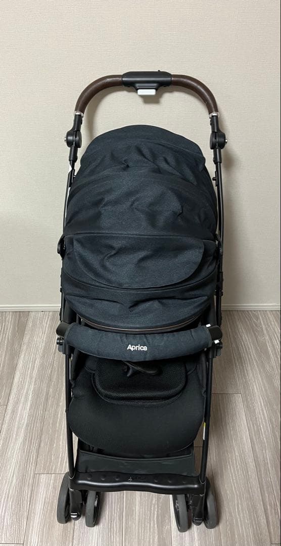アップリカベビーカー　ラクーナクッションフリープラス　インディゴブラック