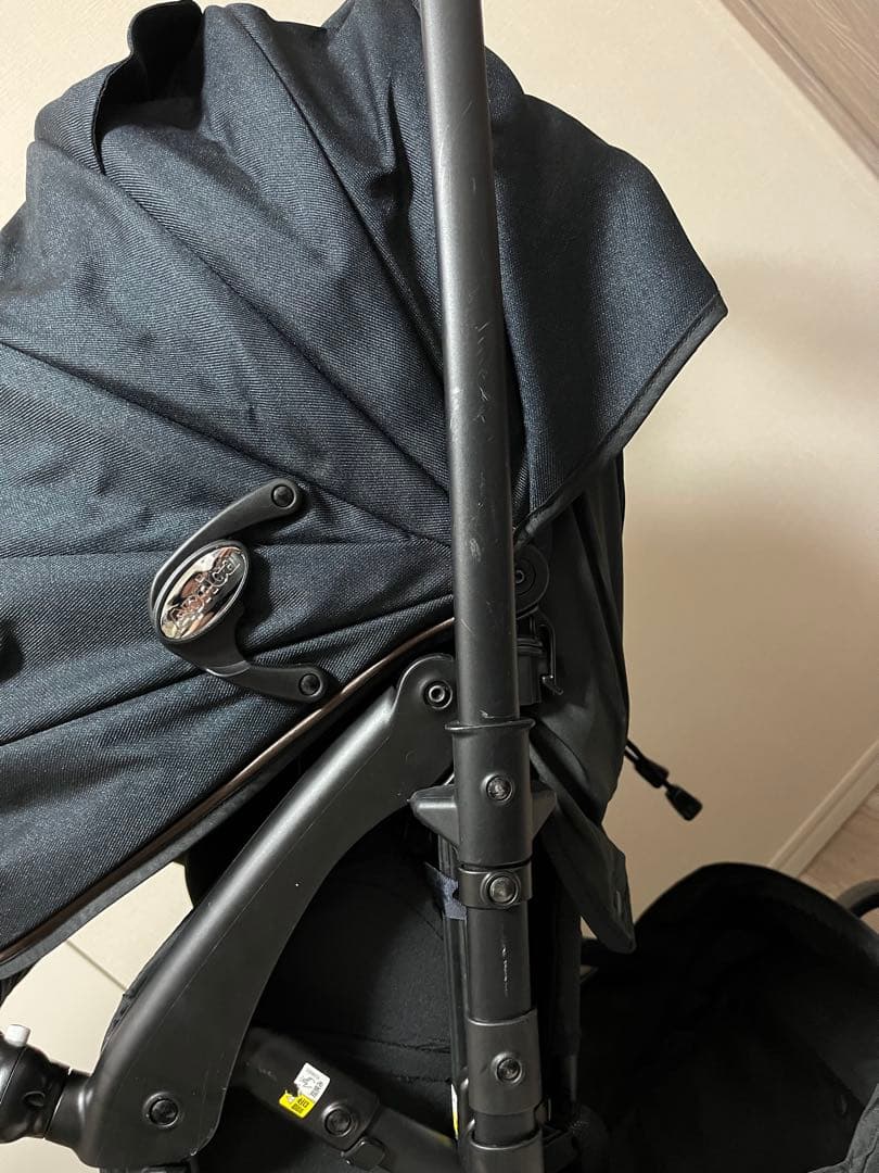 アップリカベビーカー　ラクーナクッションフリープラス　インディゴブラック