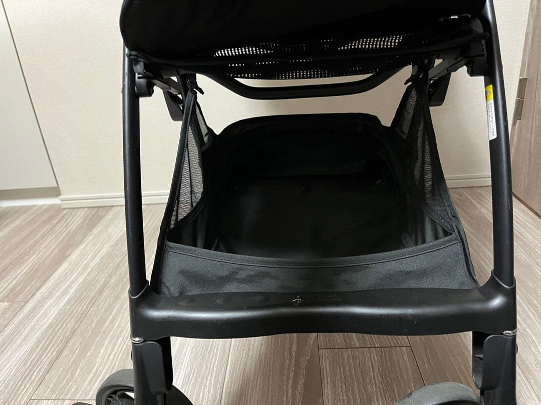 アップリカベビーカー　ラクーナクッションフリープラス　インディゴブラック