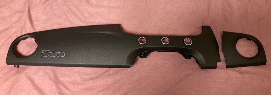 アバルト595コンペティツィオーネ　インパネ　ダッシュパネル　右ハンドル