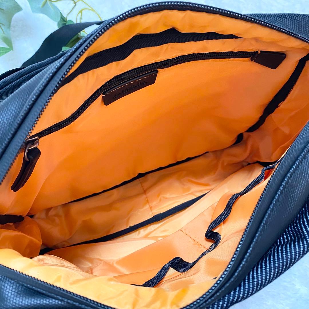 【美品】DIESEL デニム ボディバッグ ショルダー メッセンジャー 大容量