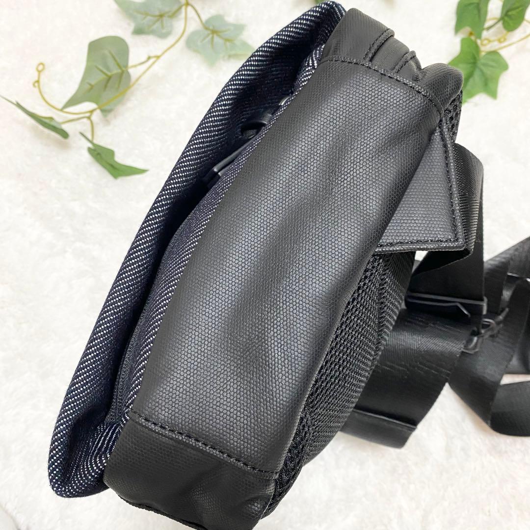 【美品】DIESEL デニム ボディバッグ ショルダー メッセンジャー 大容量