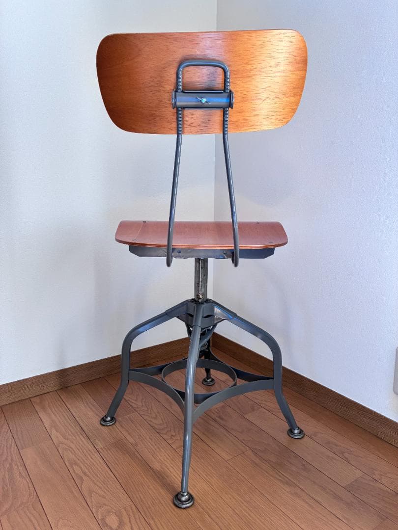 PFS トレドチェア