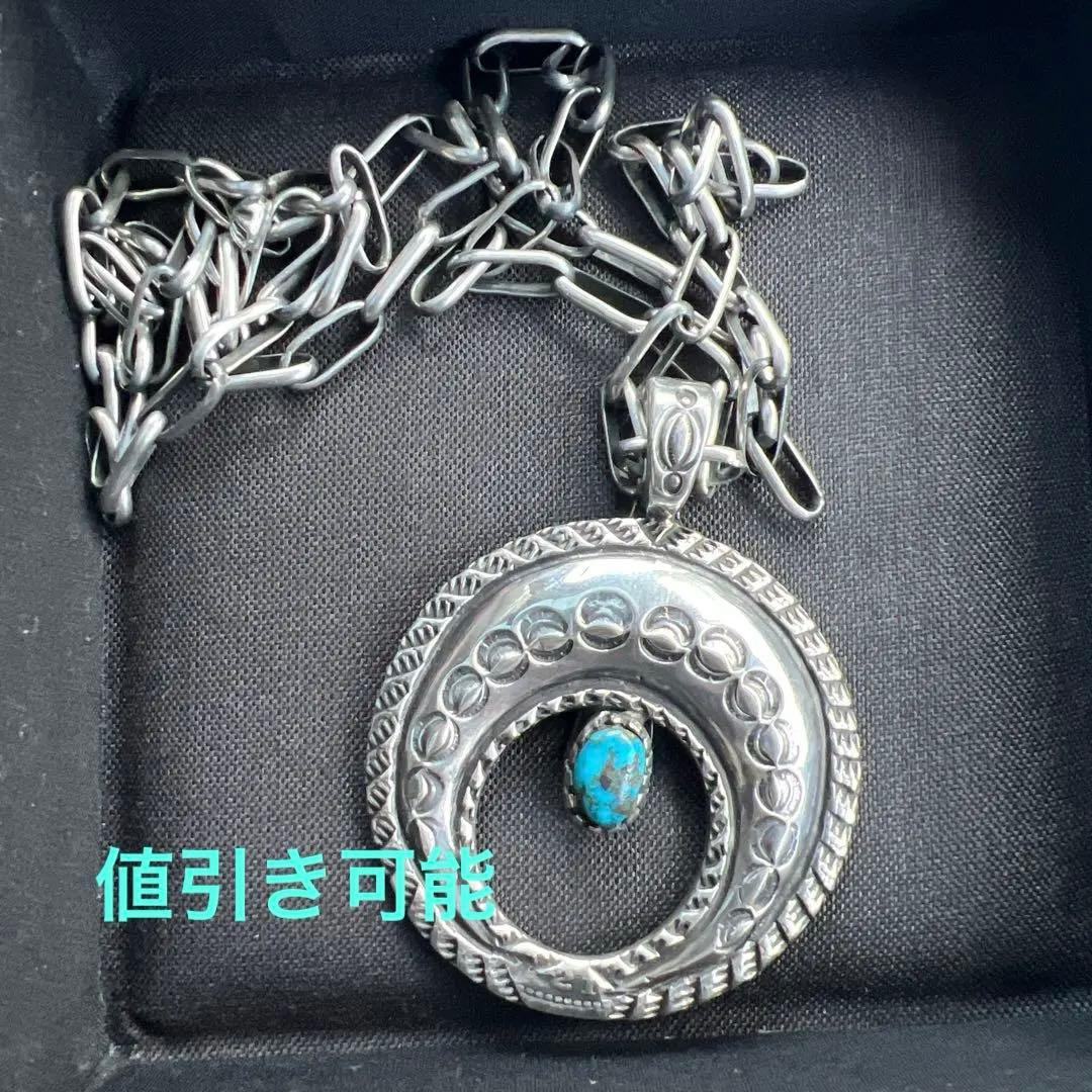 アーニーリスター　ネックレス