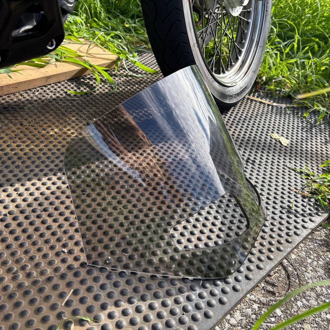 メンフィスシェード ウインドシールド 11インチ ブラックスモーク