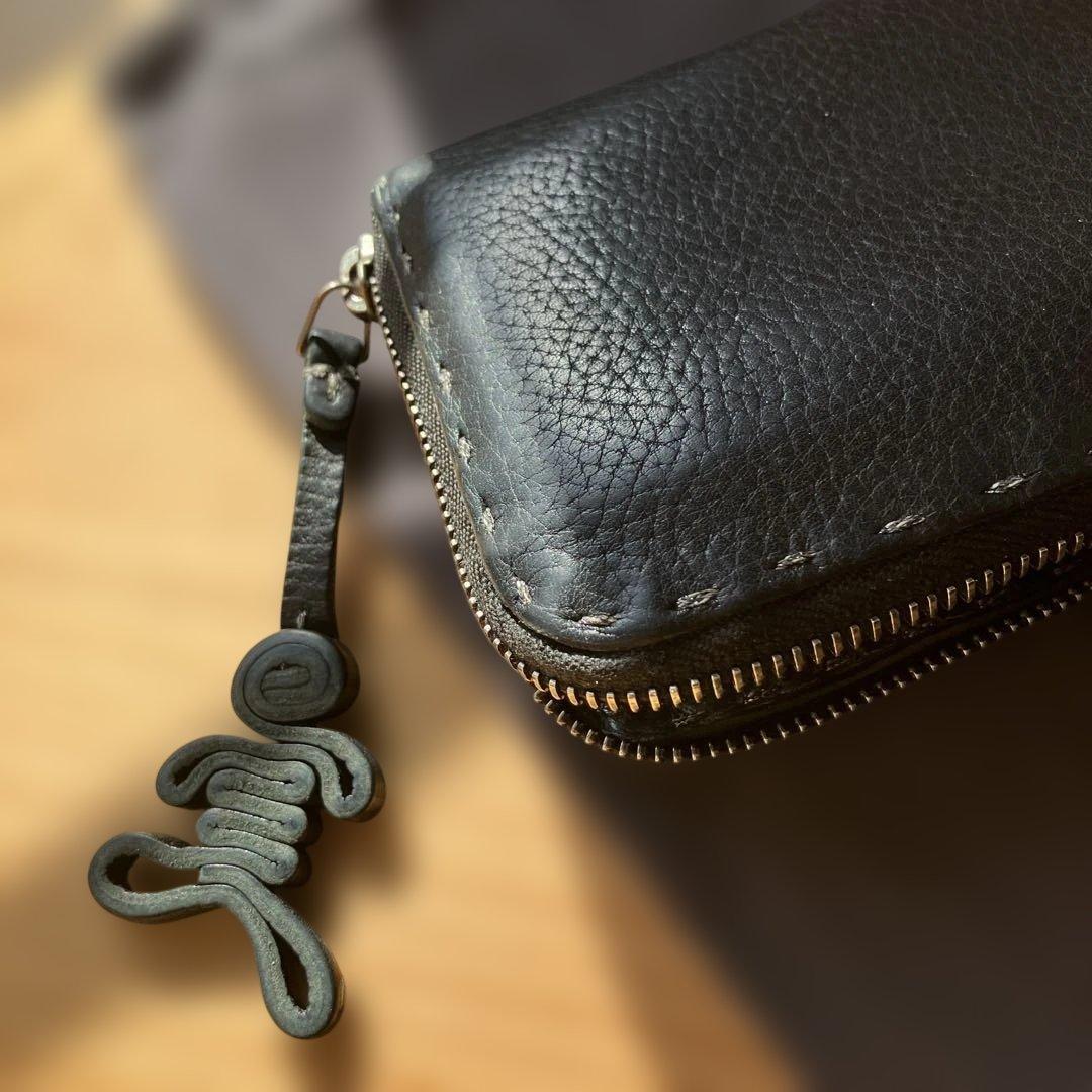 HENRY BEGUELIN OCEAN CERVO 長財布オミノチャーム付き