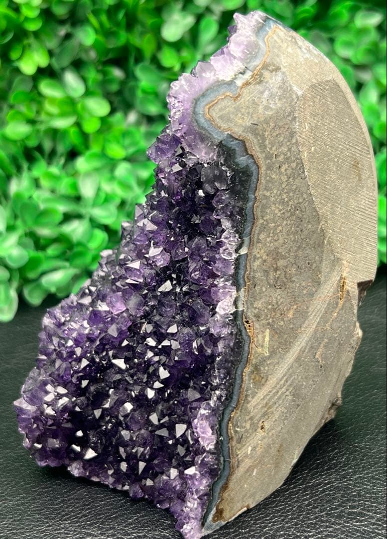 ミニアメジストドーム　濃紫　ウルグアイ産　高品質原石　美品　紫水晶　置物