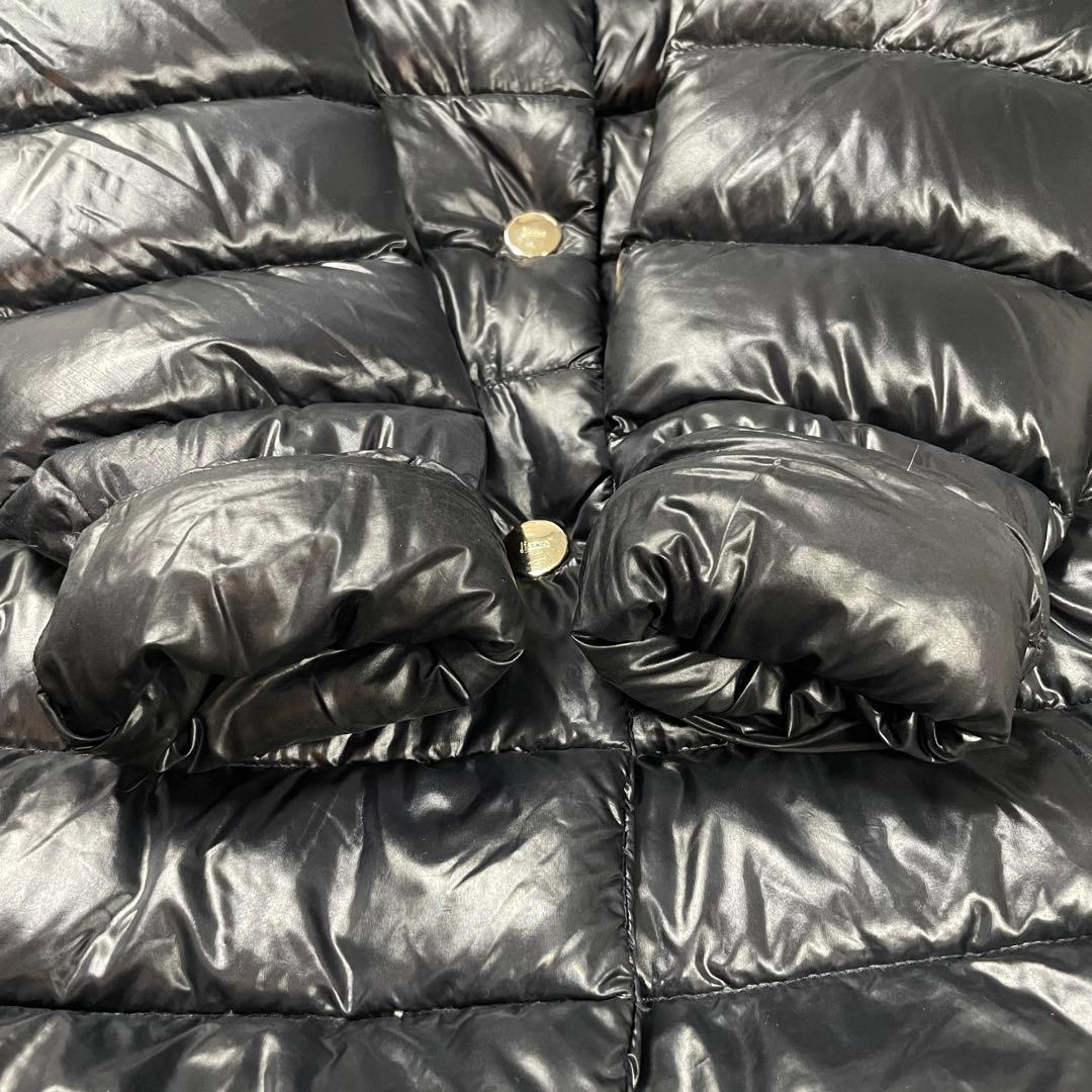 【良品】ヘルノ★軽量　ダウンコート　Aライン　濃いネイビー　ゴールドボタン　40